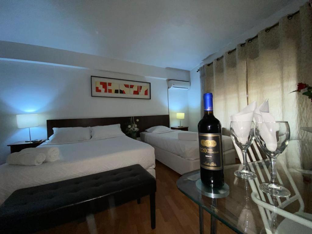 Hotel Parque Forestal Santiago Exterior photo